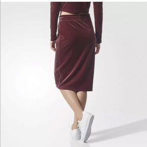 Adidas velvet vibes pencil velour skirt fitted xs